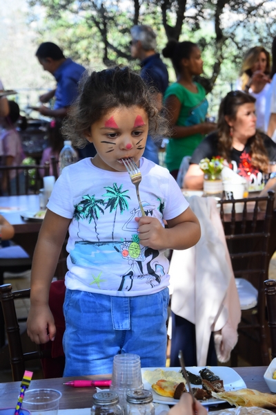 Lycee Montaigne Lunch at La Citadelle de Beit Chabeb